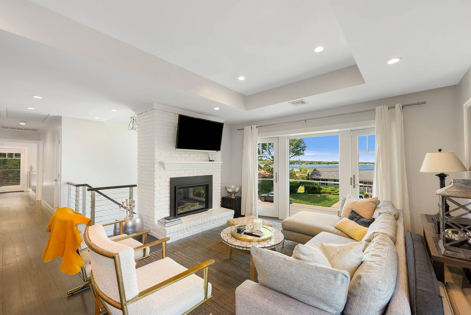  Living room - great views