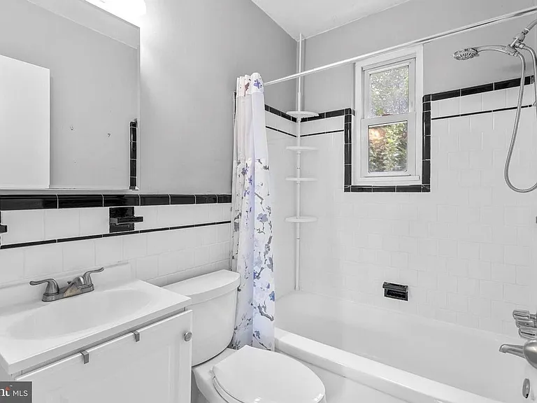 5810 33rd Pl — Photo 17