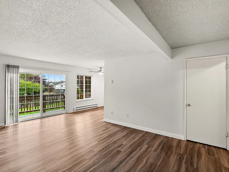 2 Bed 1 Bath Deluxe - 820 Sq. Ft. 2 Bed 1 Bath Deluxe - 820 Sq. Ft.