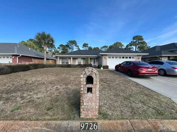 9726 Parker Lake Cir, Navarre, FL 32566