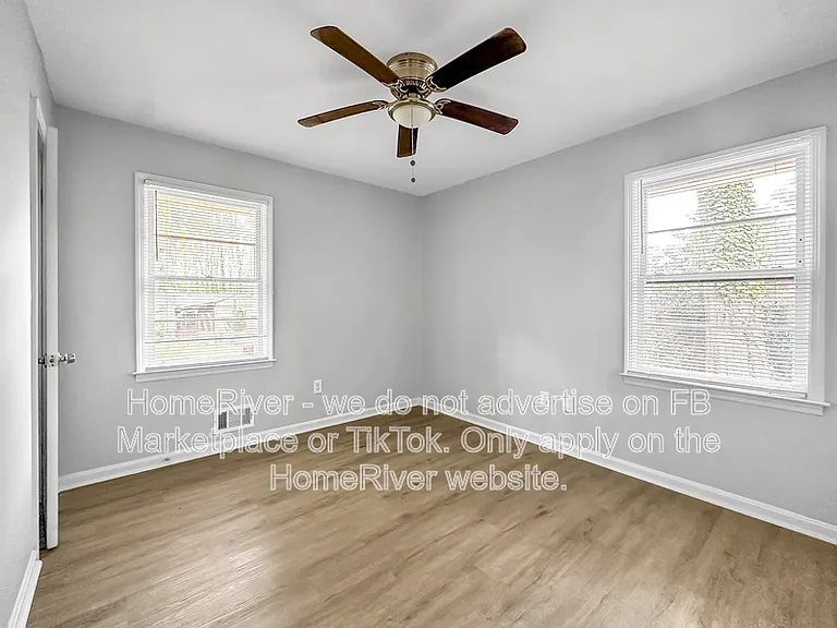 506 Shady Ln — Photo 11