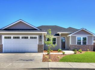 1008 Arrowhead Trl, Eagle Pt, OR 97524