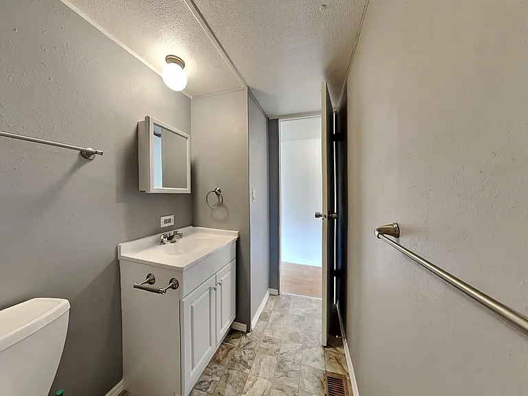 804 Weeping Willow Ave — Photo 9
