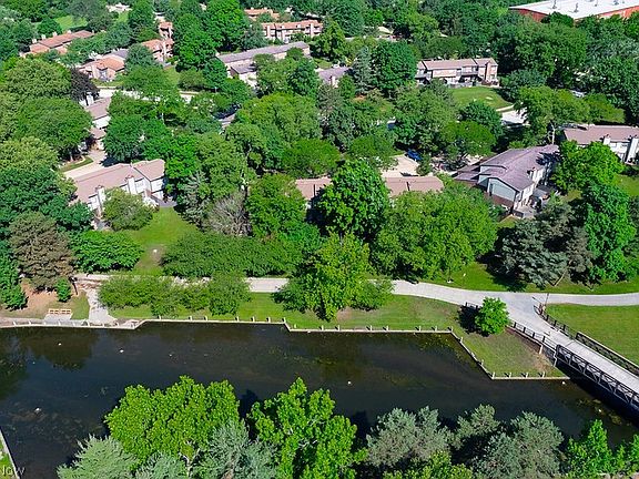 3rd image of 915 Saint Ambrose Dr