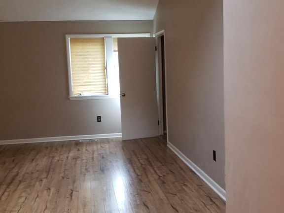 4th image of 1034 Willey St
