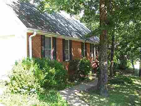 2nd image of 2404 Rankin Dr