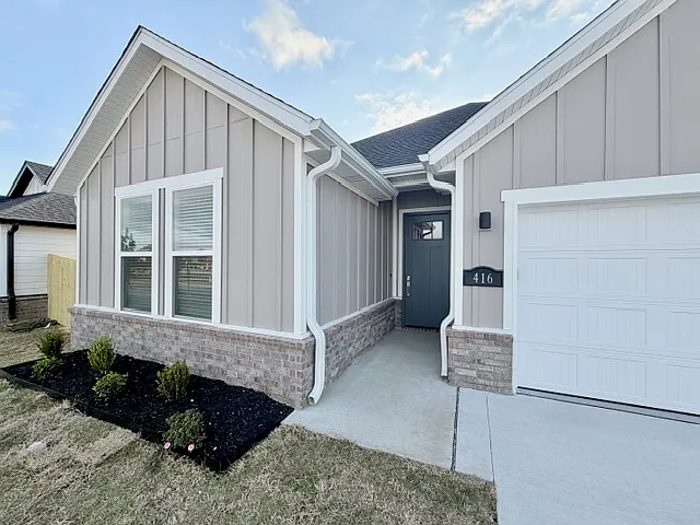 416 S Calico Ave — Photo 2