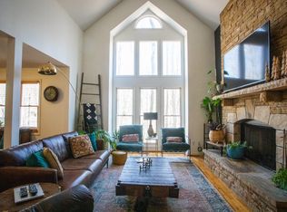 435 Laurel Brae Dr, Sewanee, TN 37375