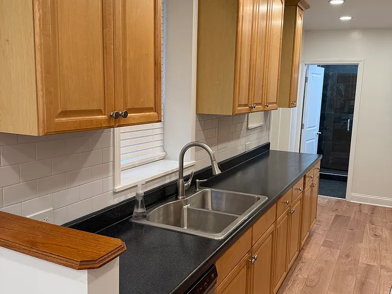 1428 N Greenview Ave #1 — Photo 5