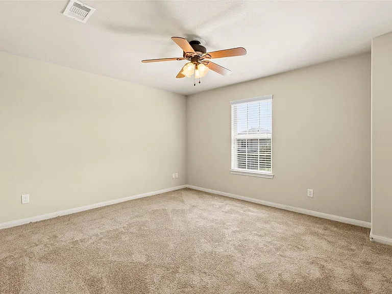 6131 Carpenters Cove Ln — Photo 26