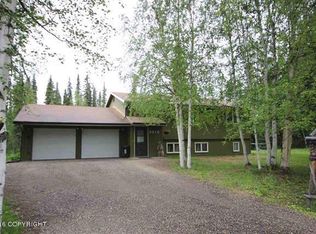 3218 Mellow Woods Dr, North Pole, AK 99705