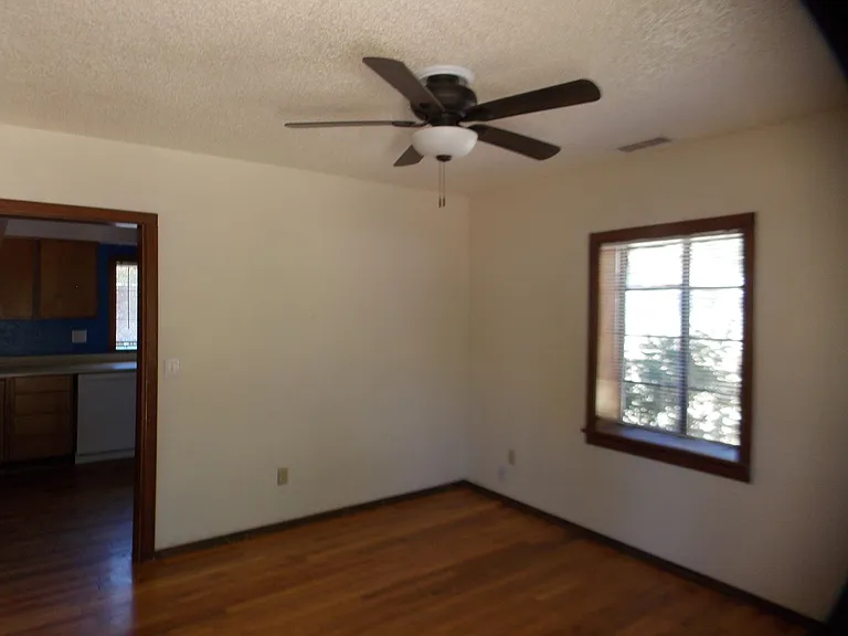 3125 N Alta Vista Dr — Photo 5