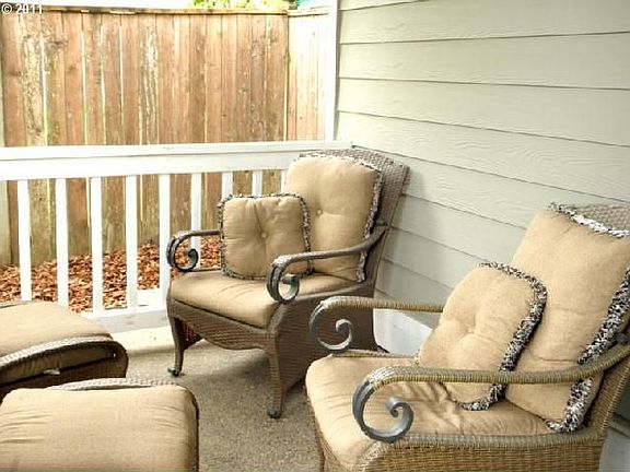 3rd image of 3415 SE 182nd Ave