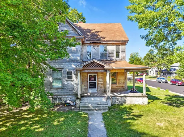 233 N 4th St, Decatur, IN 46733