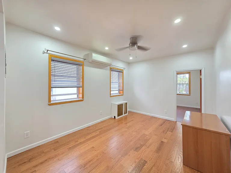 1650 Dahill Rd #2 — Photo 7