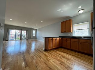 1030 N Monticello Ave #1F, Chicago, IL 60651