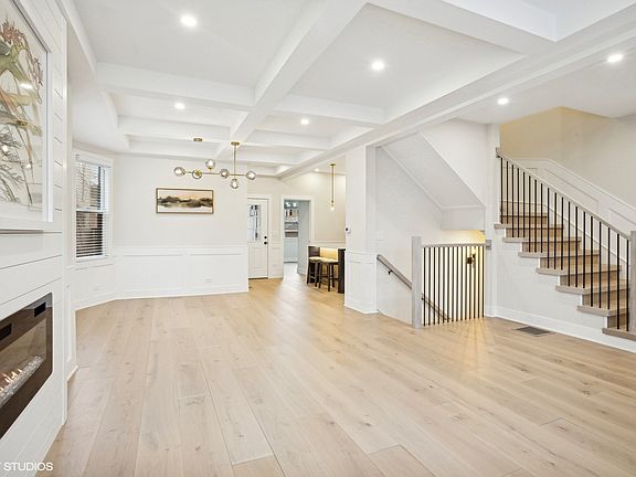 5th image of 5123 W Agatite Ave