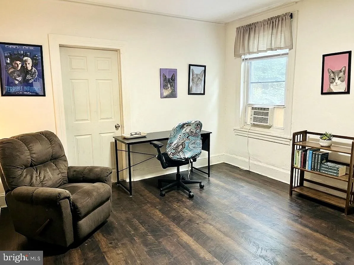1 bed, 1.0 bath, 350 sqft, $1,095 — Photo 4
