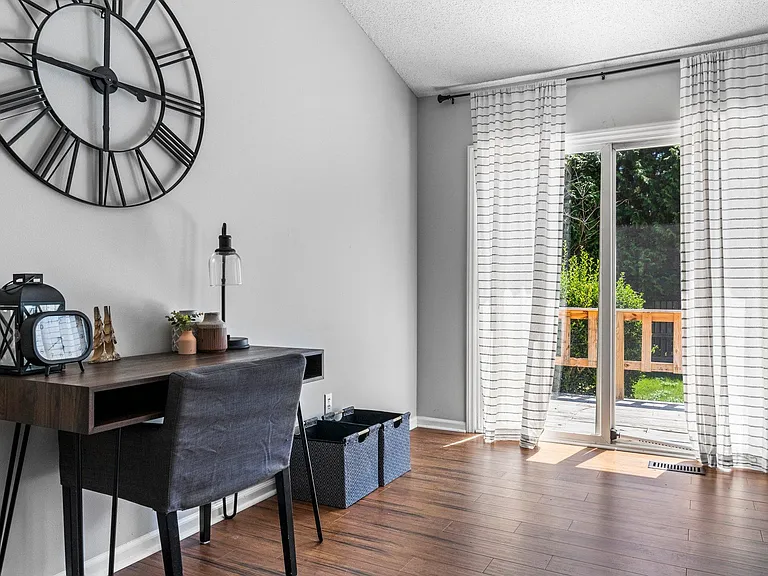 1380 Monticello Dr — Photo 5
