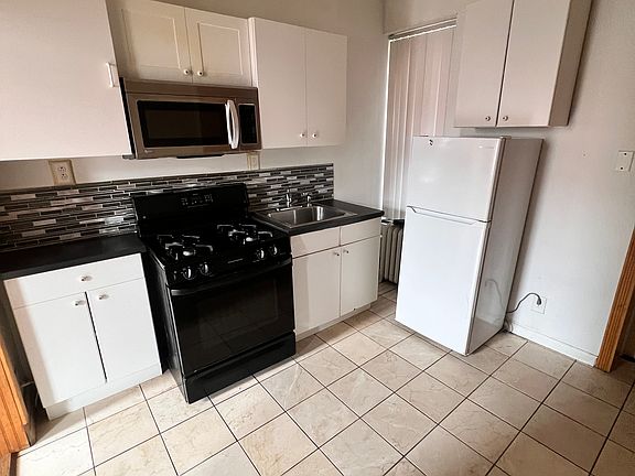 5th image of 1443 Snyder Ave Floor 2F