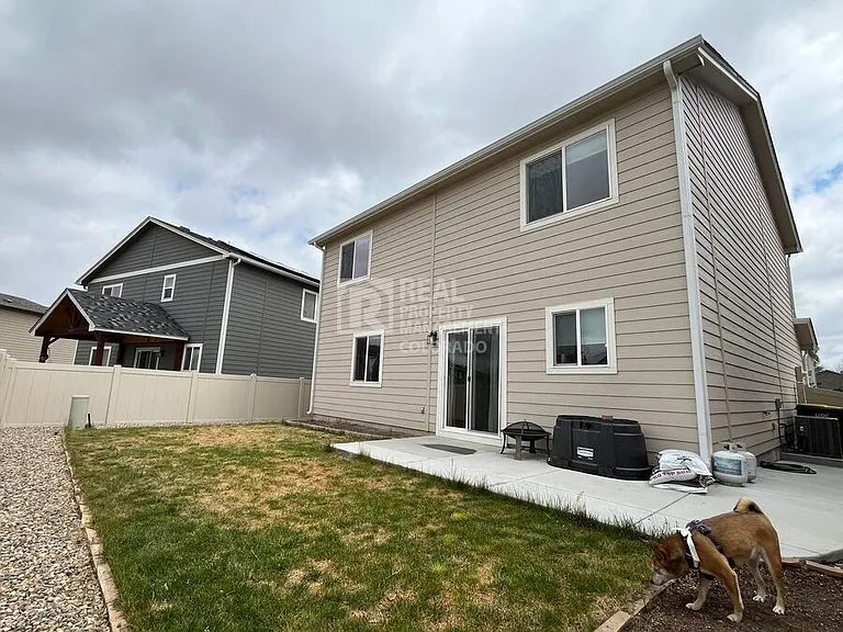 7678 Benecia Dr — Photo 17