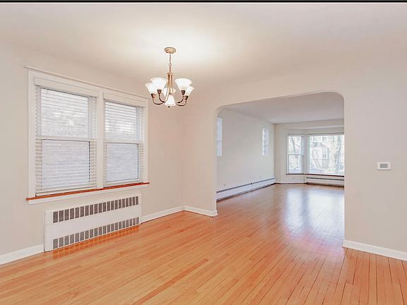 3rd image of 6159 N Moody Ave #1