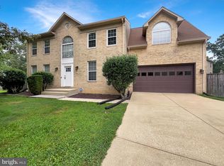 2356 Ashford Ln, Waldorf, MD