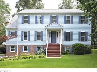 12513 Shadyglen Ct, Midlothian, VA 23114