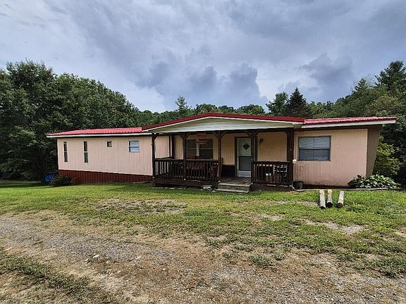 3rd image of 301 Carnation Ln