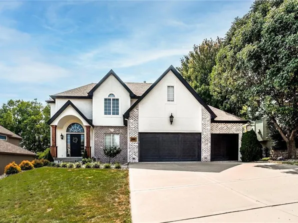 9222 N Laurel Ave, Kansas City, MO 64157