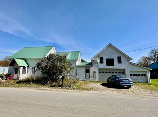 252 Hall Stream Rd, Canaan, VT 05902