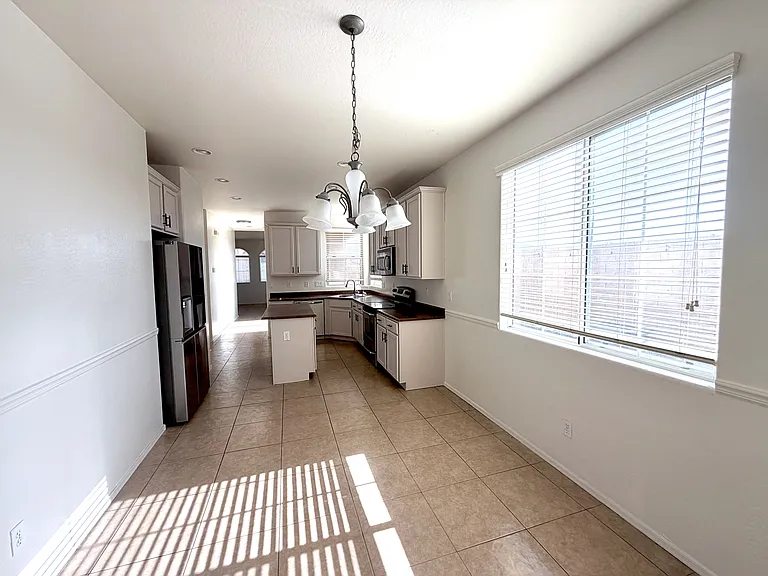 7164 S 48th Gln — Photo 7