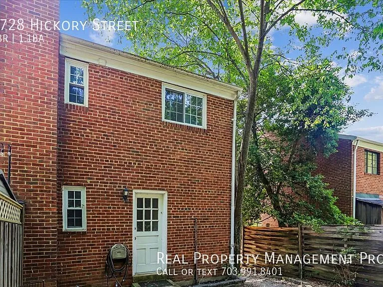2728 Hickory St — Photo 19