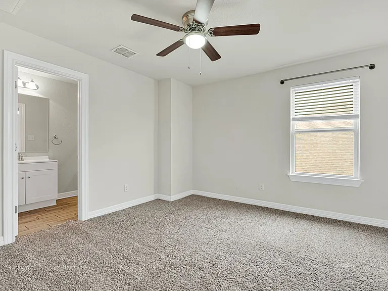 10407 Palmera Dr — Photo 17
