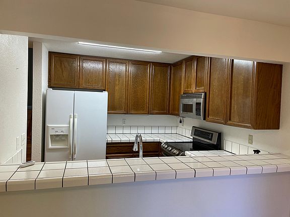 5th image of 3812 Panda Ln