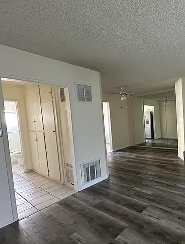 Floor plan 306