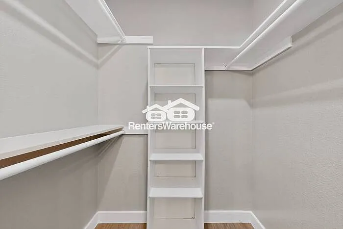 733 Ridgewood Cir — Photo 35