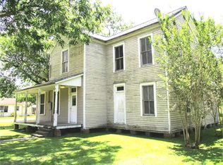 510 S Main St, Anahuac, TX 77514