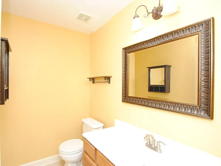 1625 Townhome Ln — Photo 15