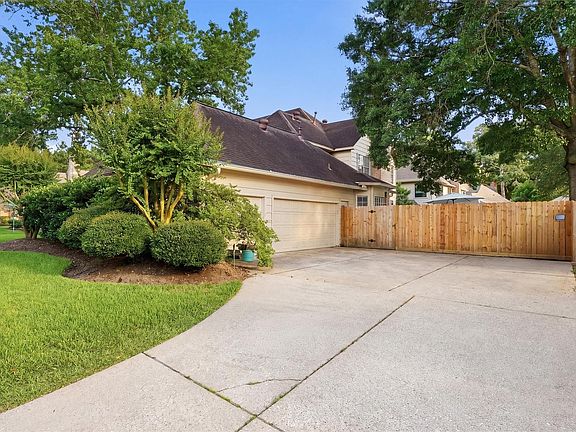 4th image of 5819 Rocky Brook Dr