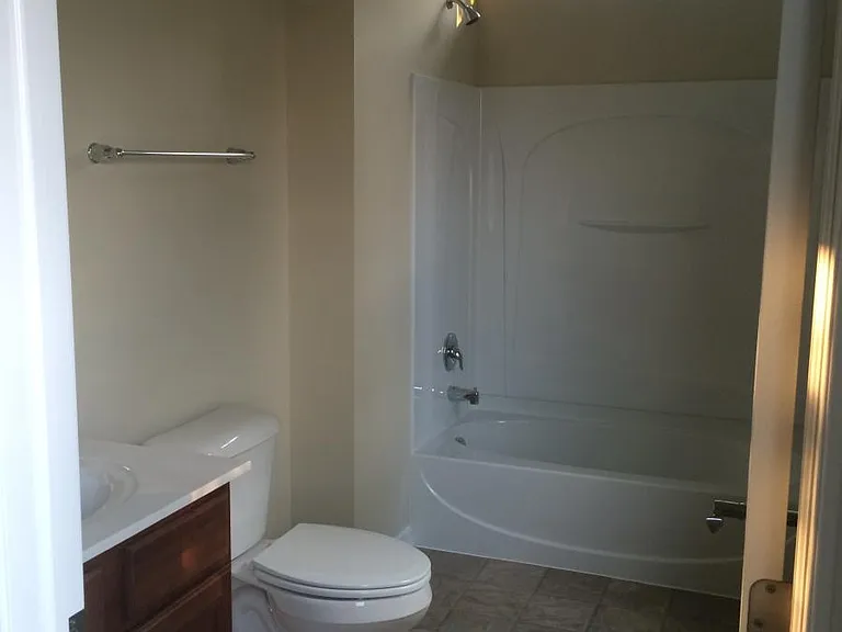 1354 Ida Ave — Photo 4