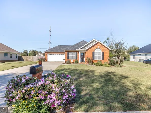 218 Knights Brg, Warner Robins, GA 31093