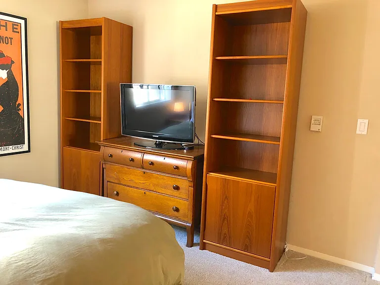 523 11th Ave E #201 — Photo 7