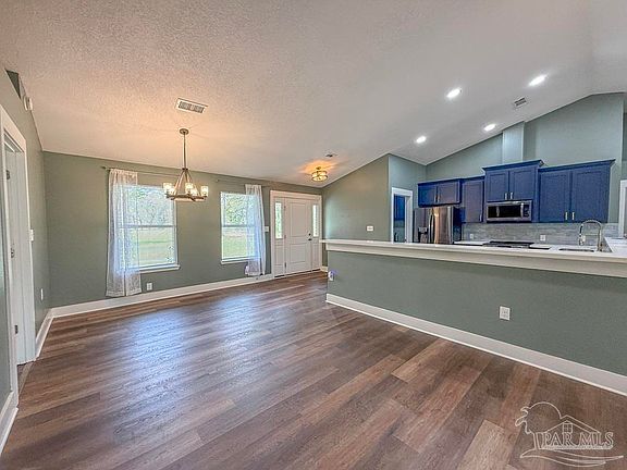 2nd image of 6020 Enfinger Rd