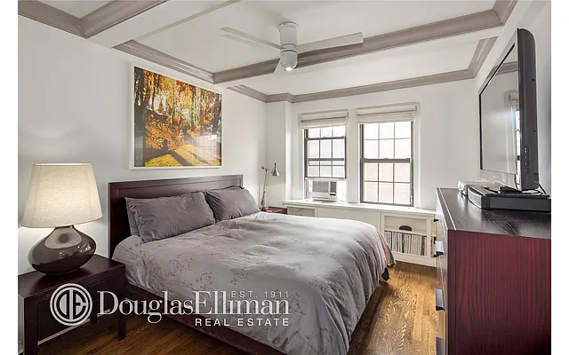Sold by Douglas Elliman | media 6