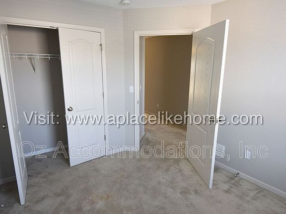 3rd image of 9419 N Amoret Ave