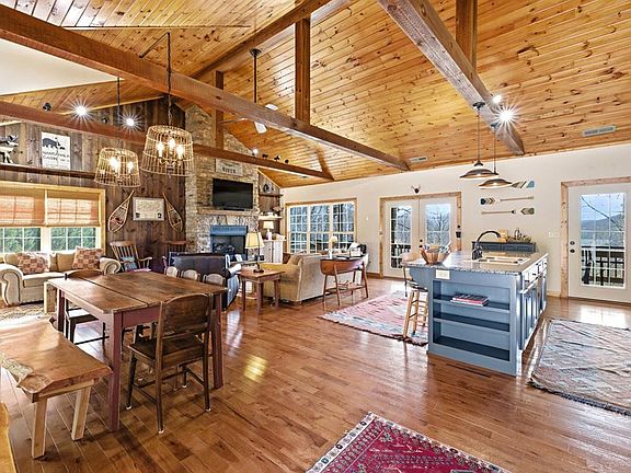 5th image of 362 Nantahala Harbor Drive