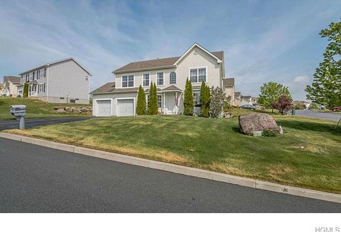 1st image of 51 Wesley Ct