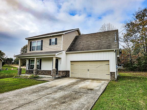 3rd image of 100 Shanna Ln