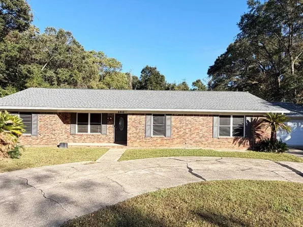 6910 Cornelius Ln, Pensacola, FL 32505